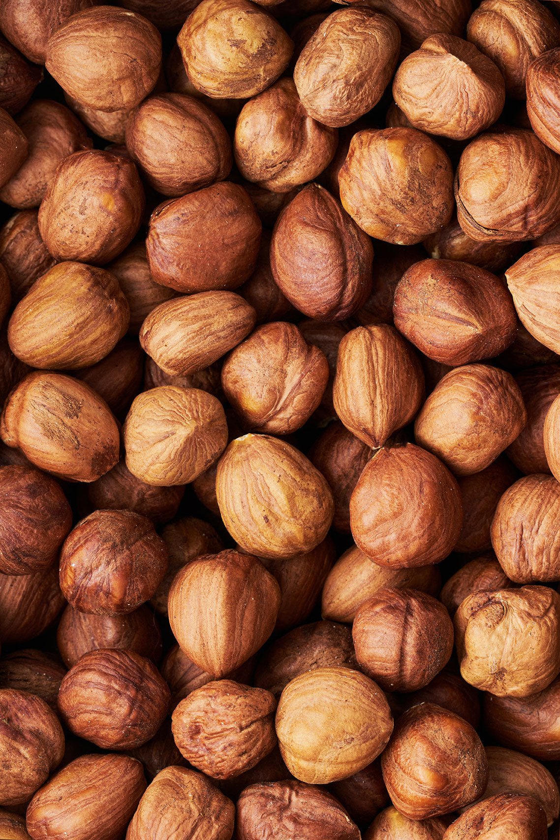 Avellanes crues amb pell de Reus