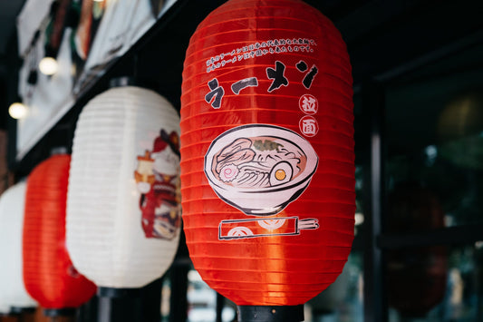 lámpara japonesa restaurante ramen